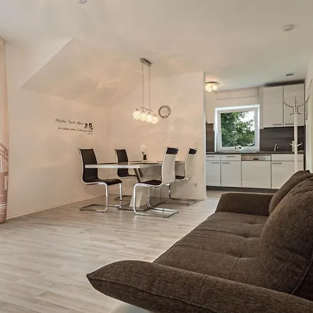 Familien-apartment 2 Apartamento Meersburg